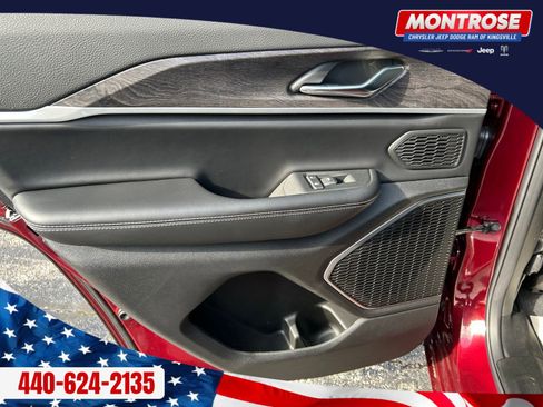 New 2025 Jeep Grand Cherokee Limited 4xe image 21