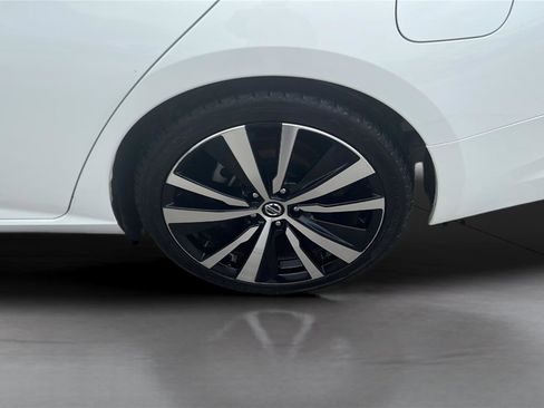Used 2022 Nissan Altima 2.5 SR FWD image 22