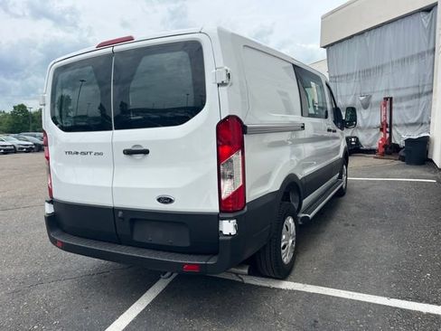 Used 2025 Ford Transit 250 Low Roof w/ Exterior Upgrade Package RWD image 5