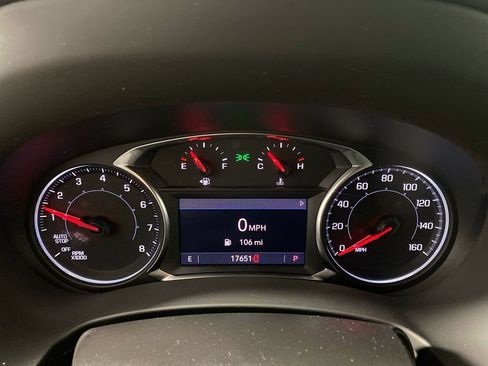 Used 2024 GMC Terrain SLT w/ Elevation Edition AWD/4WD image 15