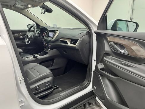 Used 2024 GMC Terrain Denali w/ Denali Premium Package AWD/4WD image 33