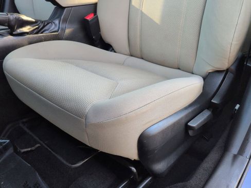 Used 2017 Subaru Impreza 2.0i Premium image 18