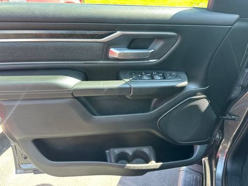 Used 2019 RAM 1500 Big Horn AWD/4WD image 12