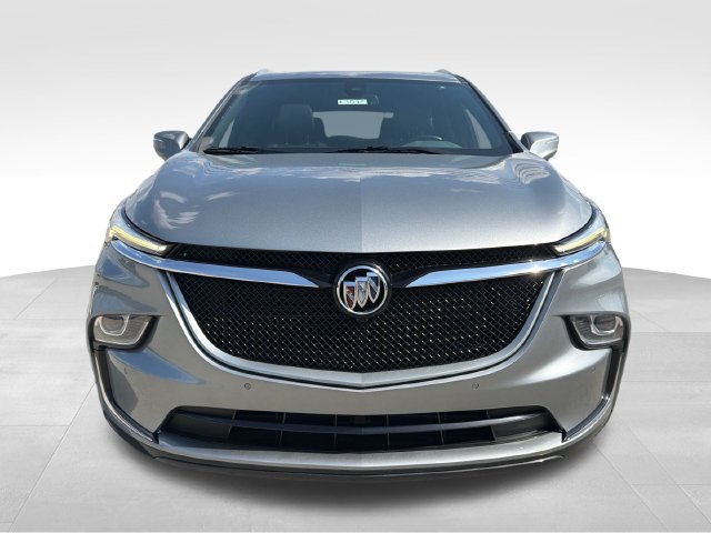 Used 2023 Buick Enclave Essence w/ Experience Buick Package AWD/4WD image 3