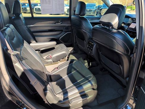 Used 2021 Jeep Grand Cherokee L Limited image 13