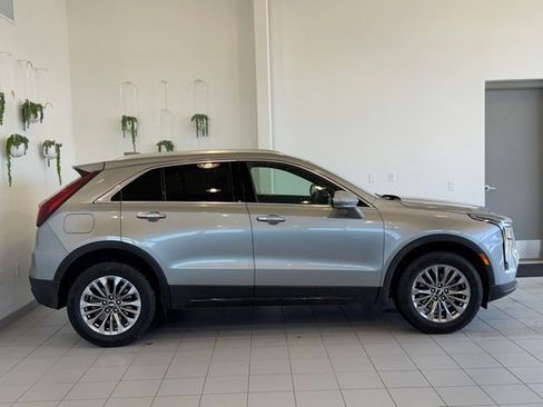 Certified 2025 Cadillac XT4 Premium Luxury AWD/4WD image 33