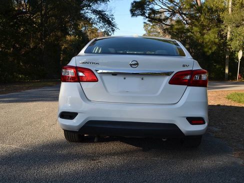 Used 2018 Nissan Sentra SV image 7