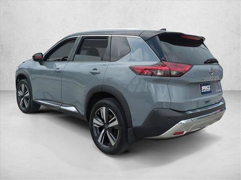 Used 2022 Nissan Rogue Platinum w/ Head-Up Display Package FWD image 8