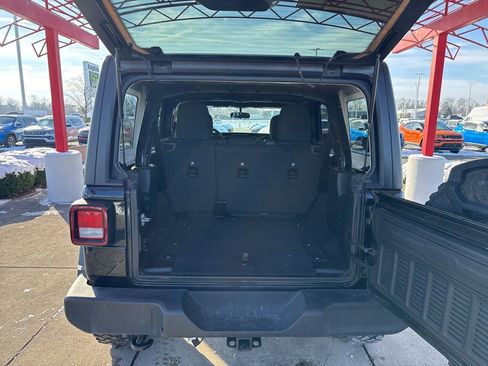 Certified 2021 Jeep Wrangler Unlimited Sport image 21