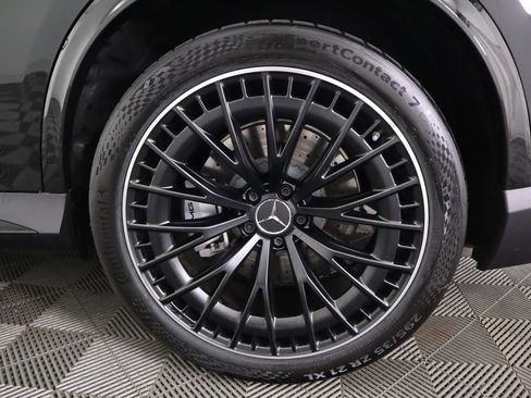 Certified 2025 Mercedes-Benz GLC 43 AMG 4MATIC image 33