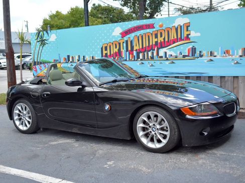 Used 2003 BMW Z4 2.5i image 28