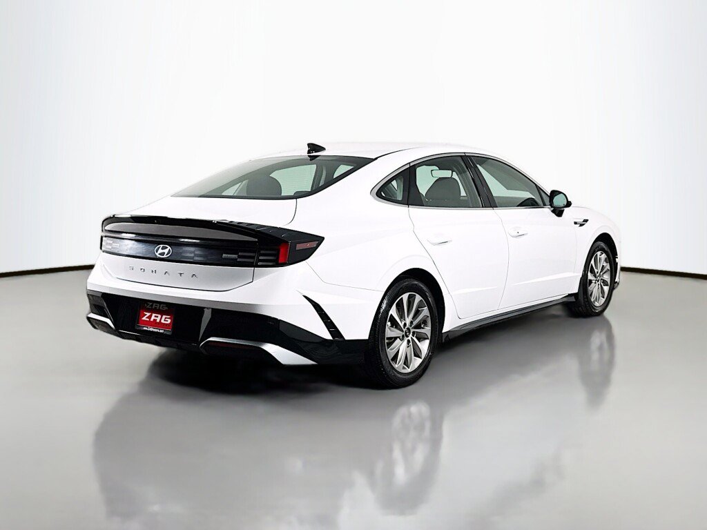 Used 2024 Hyundai Sonata SEL FWD image 5
