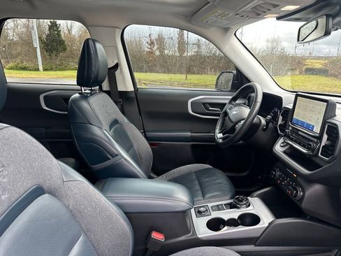 Used 2021 Ford Bronco Sport Outer Banks w/ Outer Banks Package image 11