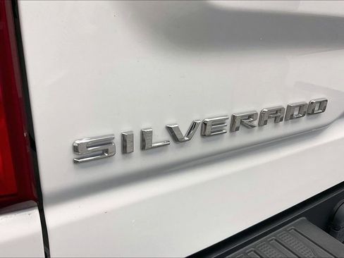 Used 2022 Chevrolet Silverado 1500 Custom w/ LPO, Blackout Package image 26