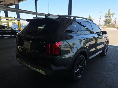Used 2022 Kia Sorento SX Prestige AWD/4WD image 5