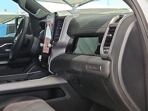 Used 2025 RAM 1500 Laramie AWD/4WD image 16