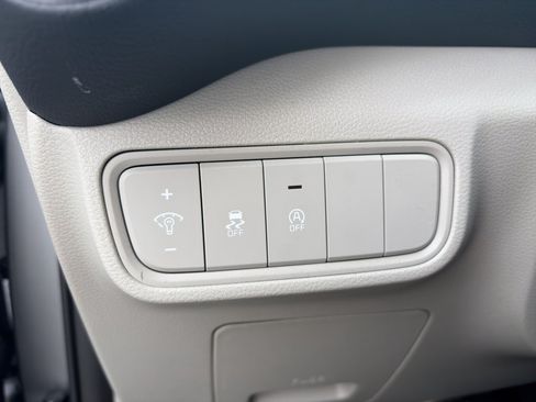 Used 2023 Kia Soul LX FWD image 13