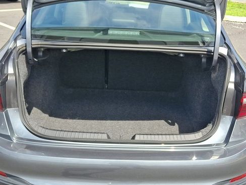 Used 2025 Volkswagen Jetta SE FWD image 28