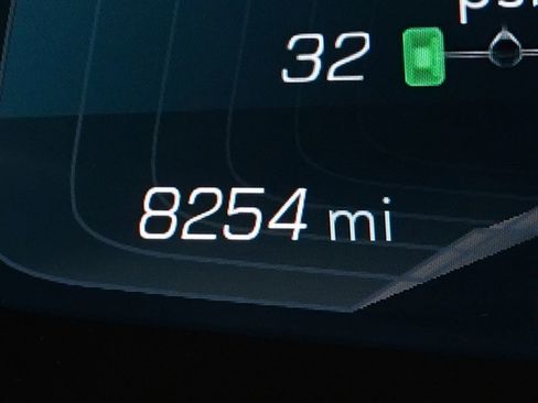 Used 2024 Chevrolet Corvette Stingray Preferred Cpe w/ Z51 Performance Package image 17