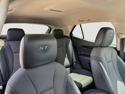 Used 2023 Buick Envision Preferred w/ Sport Touring Package AWD/4WD image 23