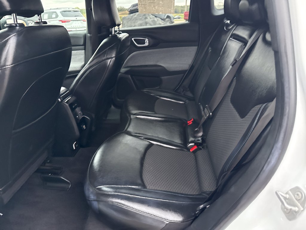 Used 2023 Jeep Compass Latitude AWD/4WD image 25