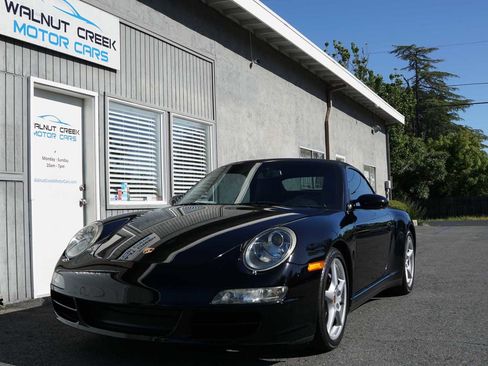 Used 2006 Porsche 911 Carrera 4 image 1