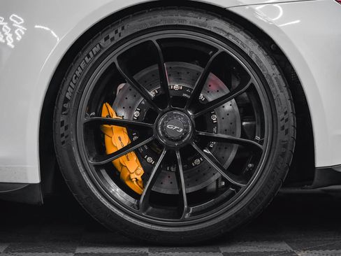 Used 2015 Porsche 911 GT3 RWD image 14