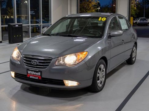Used 2010 Hyundai Elantra GLS image 3