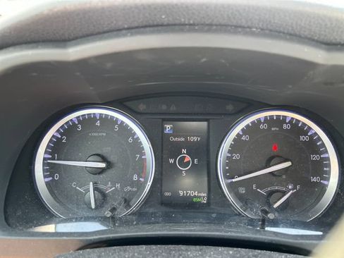 Used 2018 Toyota Highlander XLE AWD/4WD image 7