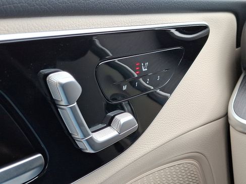 Certified 2025 Mercedes-Benz C 300 4MATIC Sedan image 24