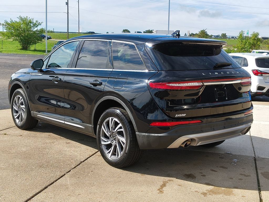 Used 2023 Lincoln Corsair AWD w/ Equipment Group 101A image 18