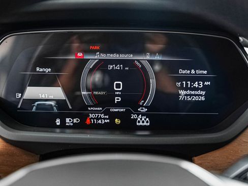 Used 2023 Audi e-tron GT Premium Plus AWD/4WD image 15