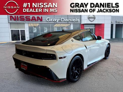 New 2026 Nissan Z NISMO w/ Floor Mat Package RWD image 7