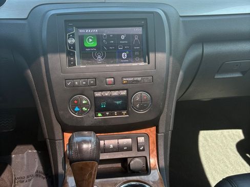 Used 2011 Buick Enclave CXL AWD/4WD image 16
