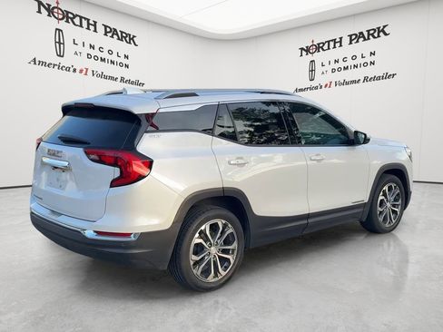 Used 2020 GMC Terrain SLT w/ Preferred Package FWD image 5