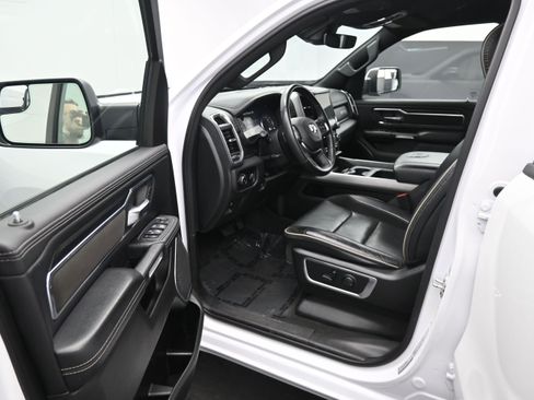 Used 2024 RAM 1500 Laramie RWD image 10