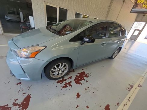 Used 2015 Toyota Prius V Four FWD image 1