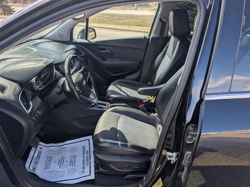 Used 2019 Chevrolet Trax LT w/ Driver Confidence Package image 15