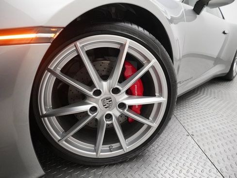 Used 2022 Porsche 911 Carrera 4S image 8