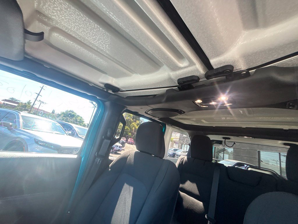 Used 2020 Jeep Wrangler Unlimited Sport S AWD/4WD image 28