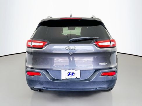 Used 2015 Jeep Cherokee Latitude w/ Comfort/Convenience Group FWD image 6