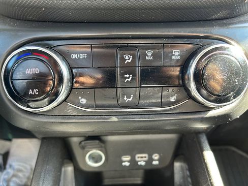 Used 2022 Chevrolet TrailBlazer LT w/ Convenience Package image 30