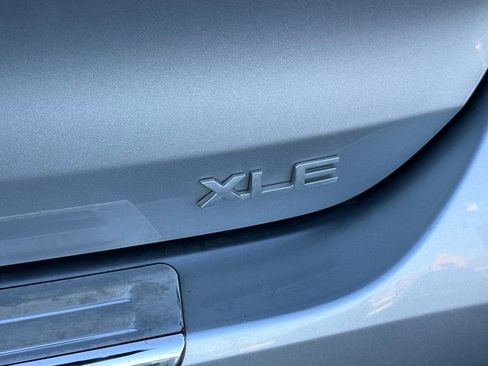 Used 2022 Toyota Highlander XLE image 14