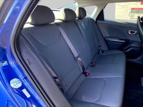 Used 2025 Kia K4 FWD image 20