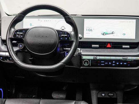 Used 2023 Hyundai Ioniq 5 Limited image 17