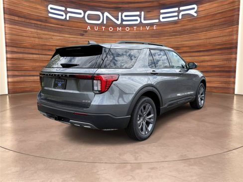 New 2026 Ford Explorer Active w/ Active Comfort Package AWD/4WD image 6
