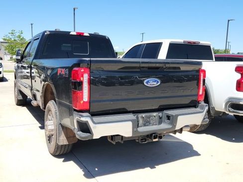 Used 2023 Ford F350 Lariat w/ Tow Technology Package AWD/4WD image 2