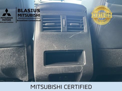 Used 2024 Mitsubishi Outlander 4WD Plug-In Hybrid image 33