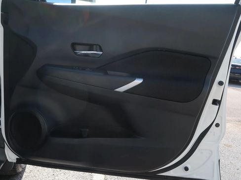 Used 2023 Nissan Kicks SV FWD image 45