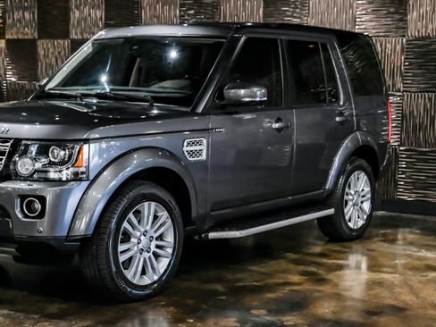 Used 2015 Land Rover LR4 HSE LUX AWD/4WD image 9